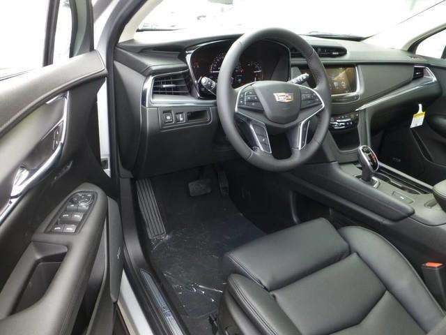 2017 Cadillac XT5 Luxury 4dr SUV